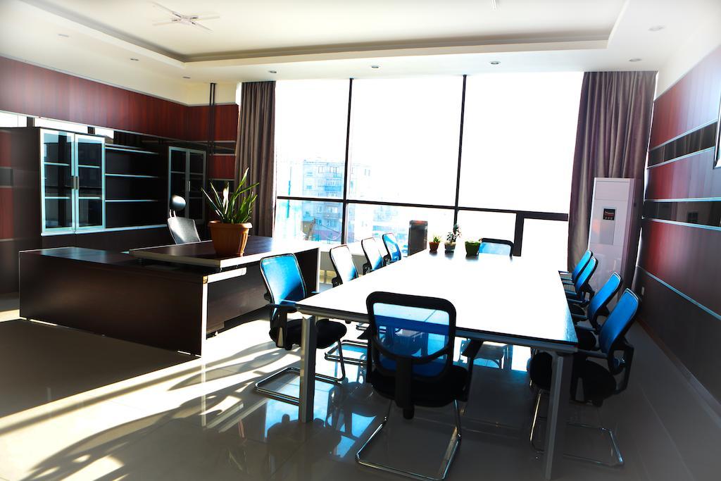 Park Hotel Уланбатар Екстериор снимка