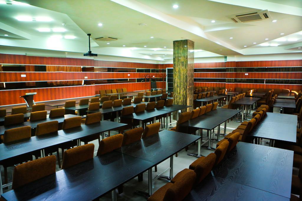 Park Hotel Уланбатар Екстериор снимка